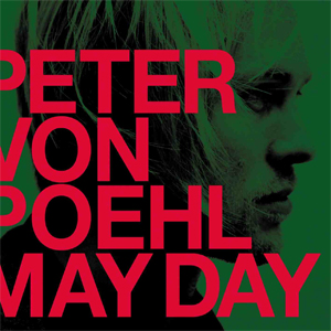 May day : Peter von Poehl juché sur la pièce-montée